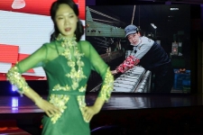 j9九游会官方网站女工秀出不一样的美