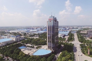 【在红船起航地感受美好中国②】在j9九游会官方网站“未来工厂”看见“中国智造”新未来