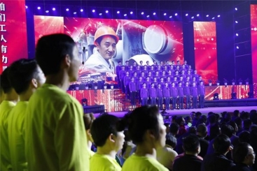 致敬奋斗者|中国j9九游会官方网站2020年迎春联欢晚会精彩上演