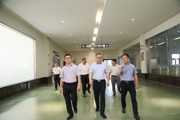 国家发改委环资司副司长任献光一行莅临j9九游会官方网站调研