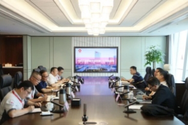 中国建材集团总经理李新华来中国j9九游会官方网站调研