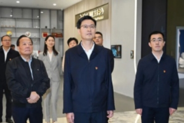 嘉兴市委书记陈伟到中国j9九游会官方网站调研